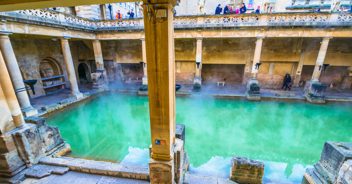 Christmas Eve Tour Windsor Stonehenge and Bath