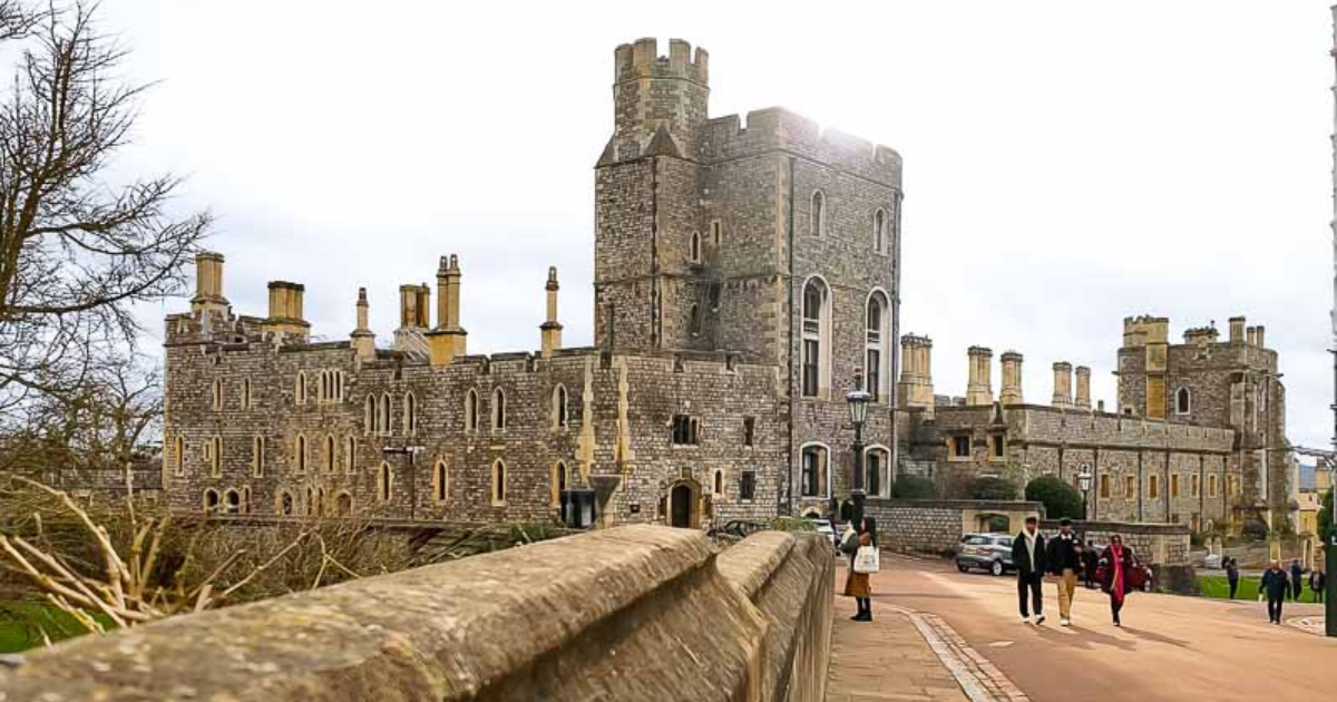 Windsor Castle Half Day Tour with Tickets
