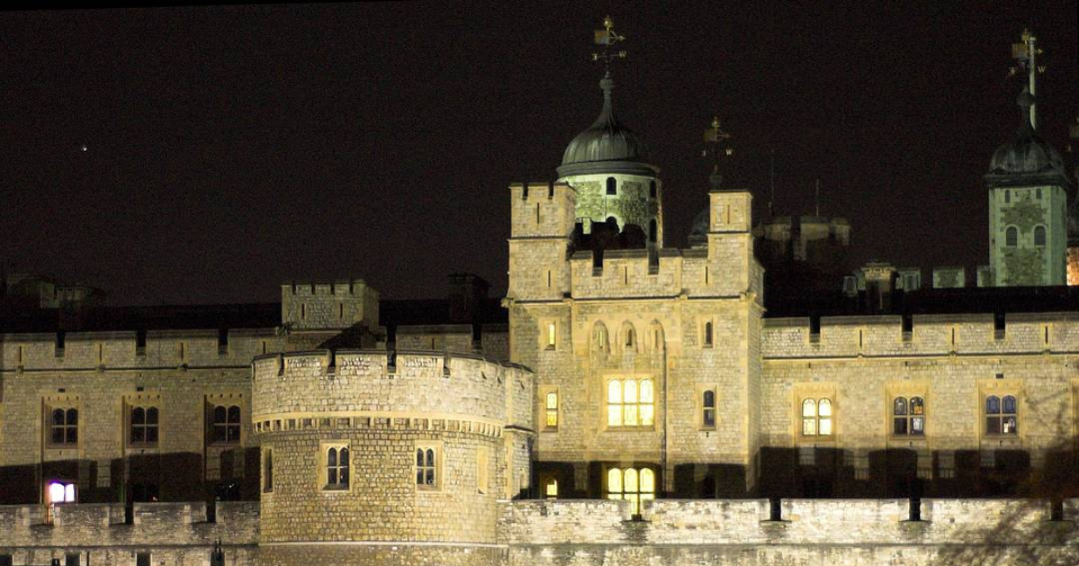 Streets of London Ghastly Ghost Tour