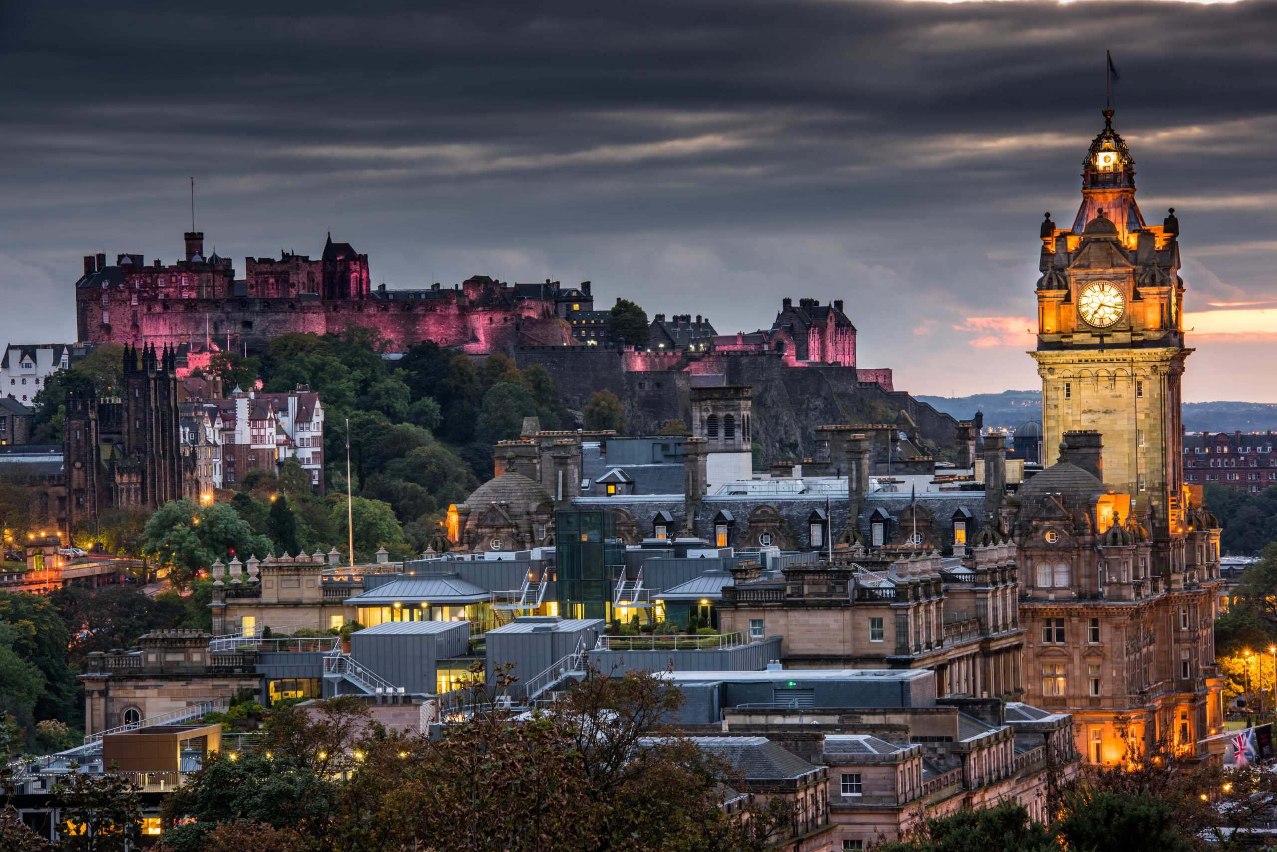 2 Day - From London to Edinburgh Train Tour