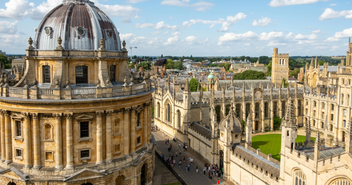 Small Group UK Tour: 2 Days to Discover Windsor, Stonehenge, Bath & Oxford