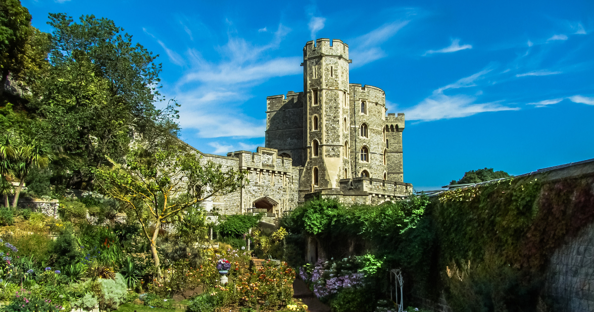 Windsor, Stonehenge, Lacock and Bath Tour