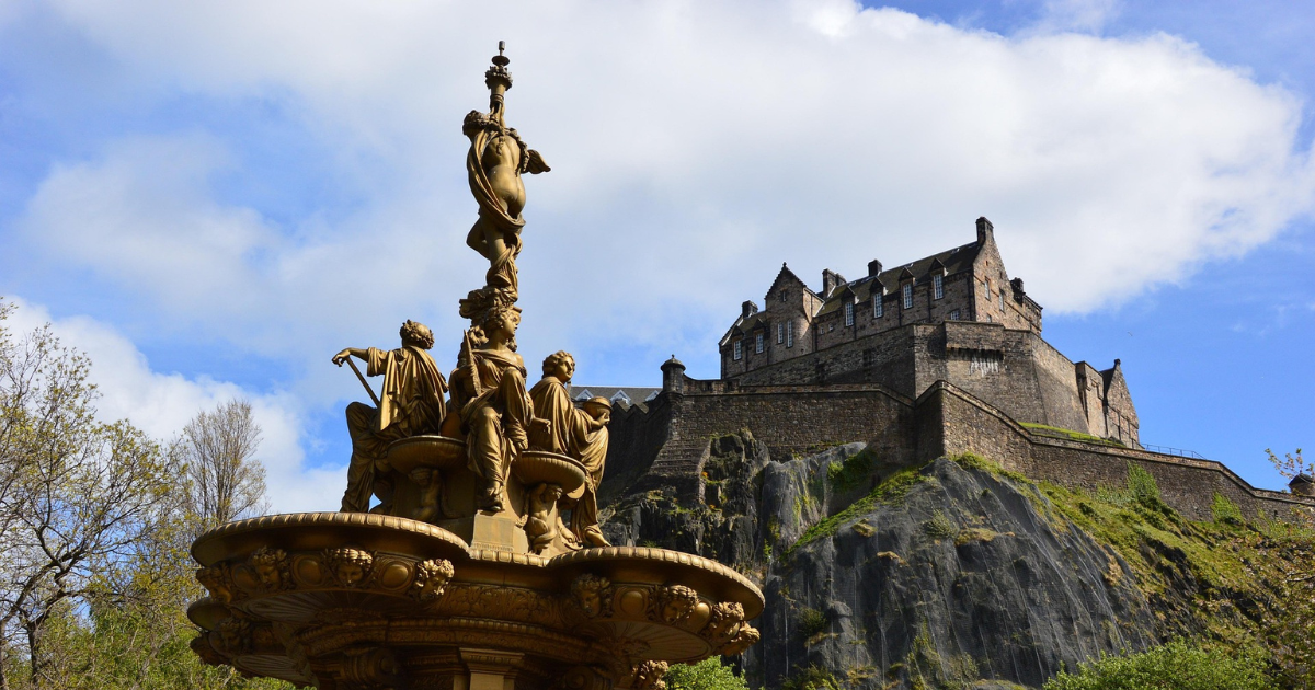 Edinburgh Day Trip from London by Train