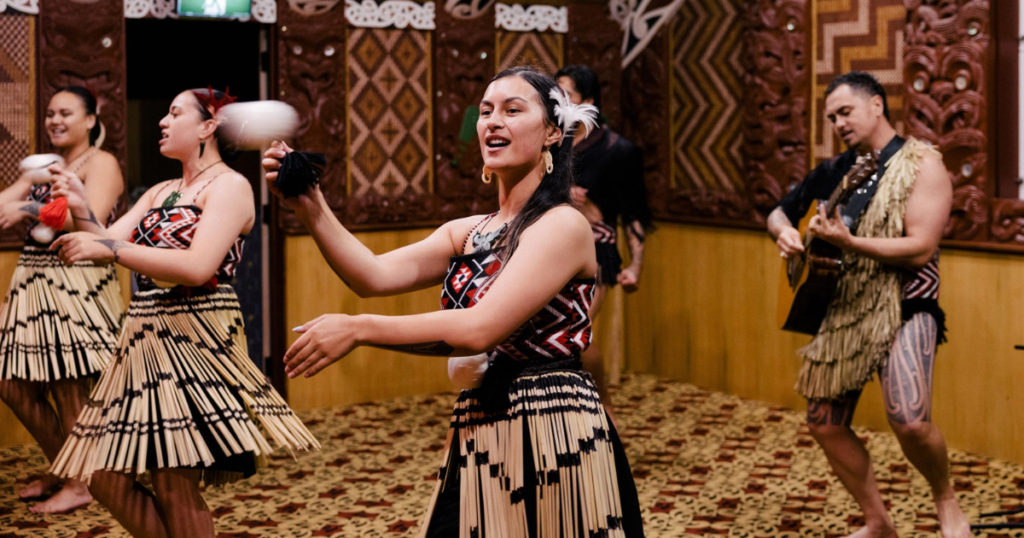 9 Day Tour of New Zealand with Auckland, Rotorua, Queenstown and Tekapo