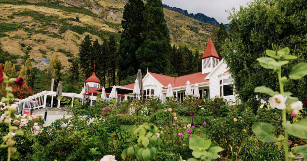 9 Day Tour of New Zealand with Auckland, Rotorua, Queenstown and Tekapo