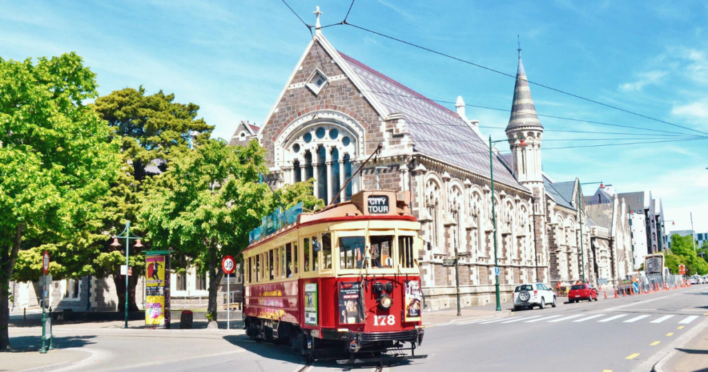9 Day Tour of New Zealand with Auckland, Rotorua, Queenstown and Tekapo