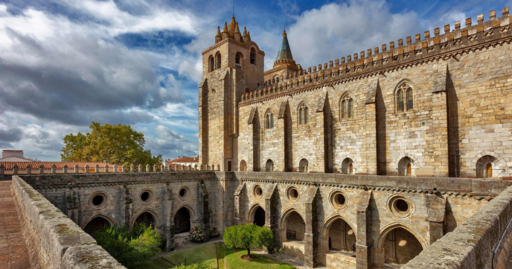 Evora